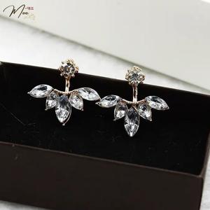 K32 - Khuyên Hoa sen