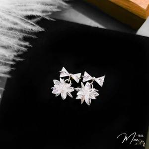 K43 - Khuyên Bông tuyết nơ điệu đà