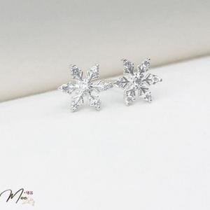 K63 - Khuyên Hoa tuyết baby