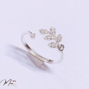 N25 - Nhẫn lá non hở