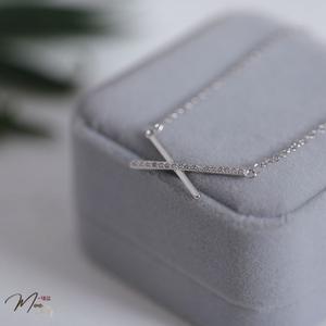 D32 - Dây chuyền chữ X cá tính