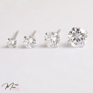 K81 - Khuyên tai nụ đá basic