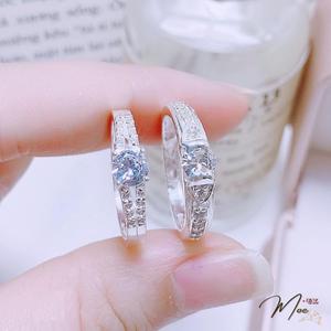 ĐN29 - Nhẫn đôi đá chủ viền đá hạnh phúc