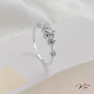 N17 - Nhẫn pha lê đá