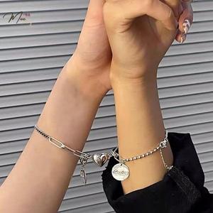 ĐT22- Lắc tay đôi tim nam châm smile