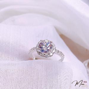 N105 - Nhẫn đài hoa đá chủ