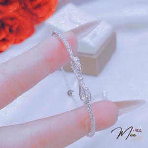 LT67 - Lắc tay nơ đá dây rút