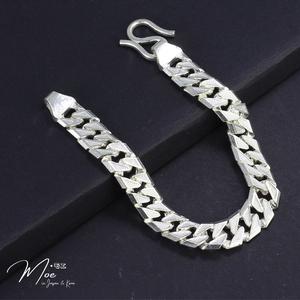 MT6 - Lắc tay nam họng xích lưỡi cưa vân đá cá tính (7c)