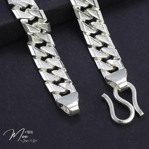 MT6 - Lắc tay nam họng xích lưỡi cưa vân đá cá tính (7c)