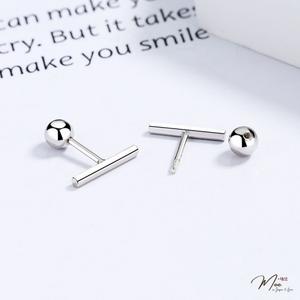 K225 - Khuyên tai trụ chốt bi cá tính