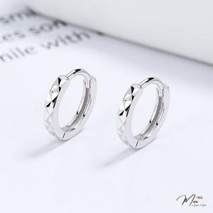 K213 - Khuyên tai bấm đa giác cá tính