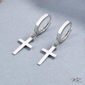 K219 - Khuyên tai bấm thánh giá đơn