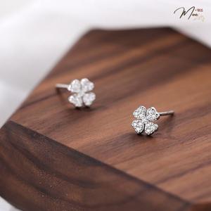 K11 - Khuyên tai cỏ 4 lá baby