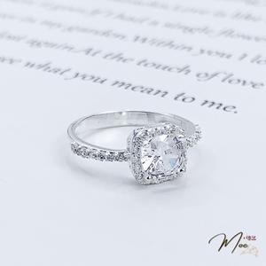 N51 - Nhẫn đá chủ vuông 6ly viền đá