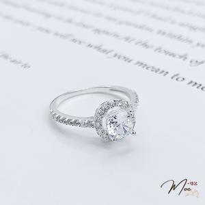 N36 - Nhẫn đá chủ tròn cầu hôn