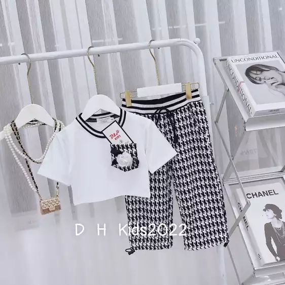 Product image - 620- BỘ BÉ GÁI TÚI CÓ BÔNG HOA TRẮNG