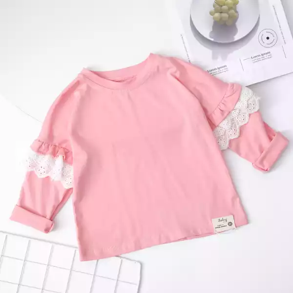Áo thun bé gái tay phối ren