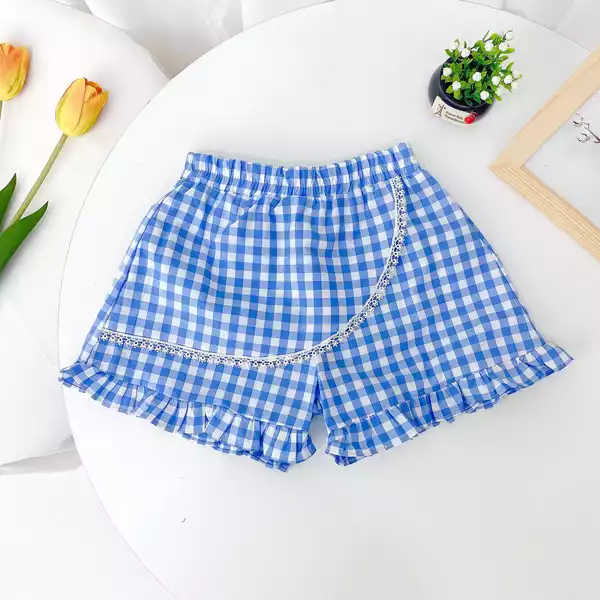 Quần váy kẻ phối ren