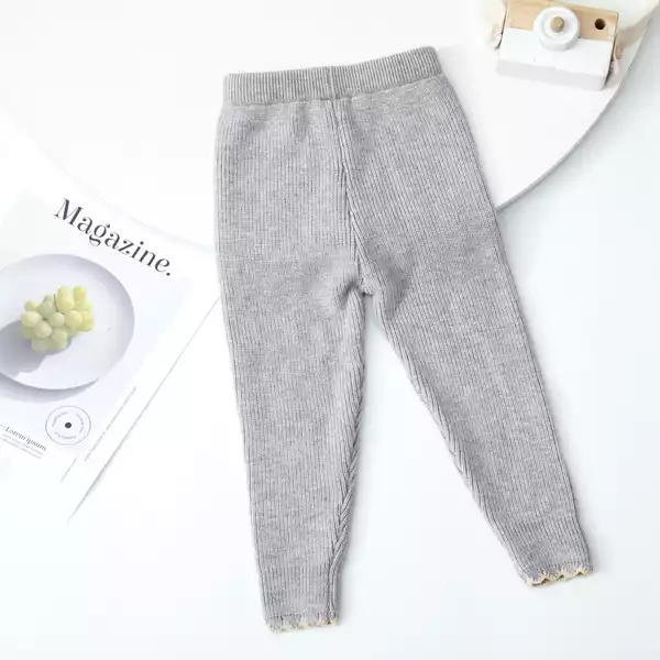 Quần len viền gấu