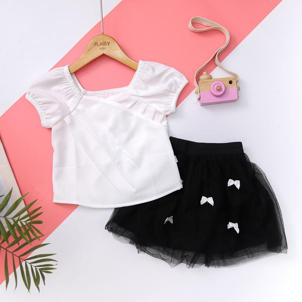 Áo kiểu vạt chéo