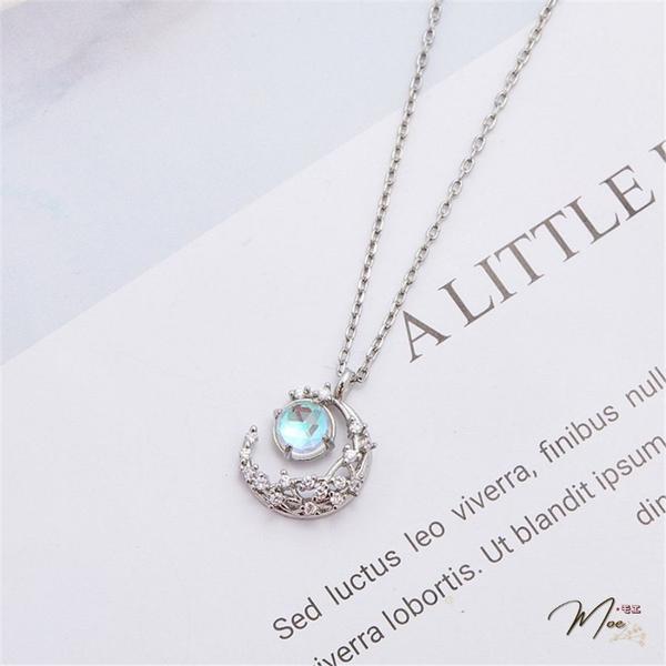 D55 - Dây chuyền trăng đá moon ngũ sắc