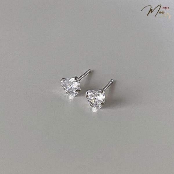 K92 - Khuyên nụ tim đá