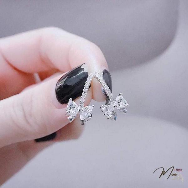 K42 - Khuyên Nơ tiểu thư