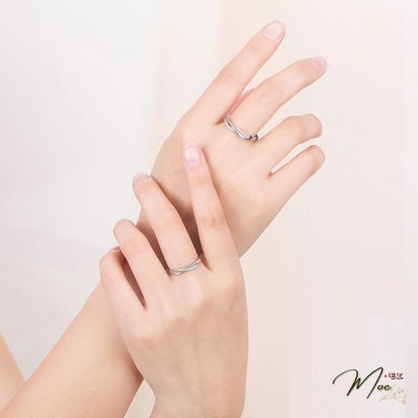 ĐN52 - Nhẫn đôi sóng biển dải đá chéo freesize