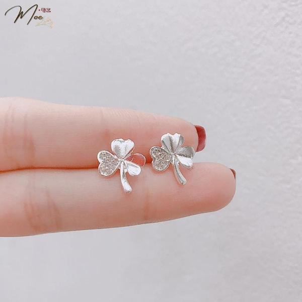 K107 - Khuyên cỏ 3 lá có cuống