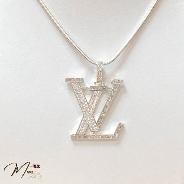 MN13 - Mặt LV nạm đá cao cấp