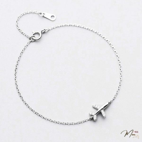 LT8 - Lắc tay máy bay