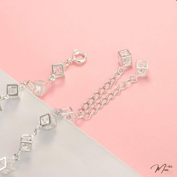 LT66 - Lắc tay lập phương