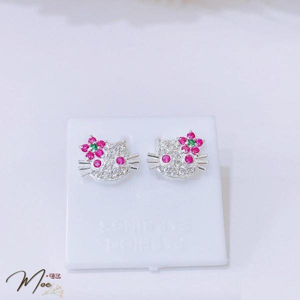 B37 - Khuyên tai hellokitty