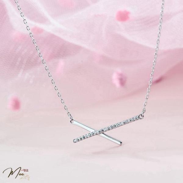 D32 - Dây chuyền chữ X cá tính