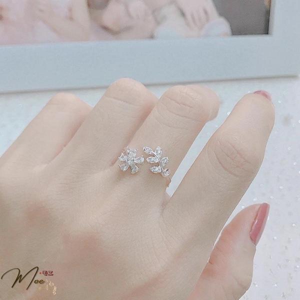 N29 - Nhẫn hoa lá