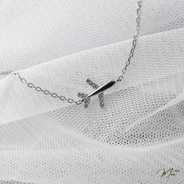 LT8 - Lắc tay máy bay