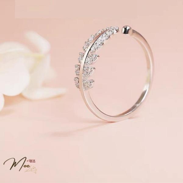 N20 - Nhẫn lá nguyệt quế hở