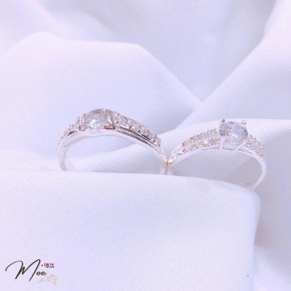 ĐN29 - Nhẫn đôi đá chủ viền đá hạnh phúc