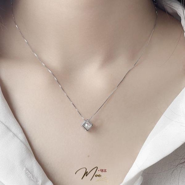 D34 - Dây chuyền Lập phương đá ngũ sắc