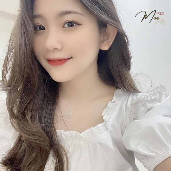 D5 - Dây chuyền trăng trắng