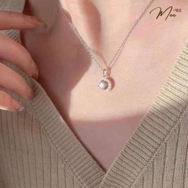 D116 - Dây chuyền trăng non