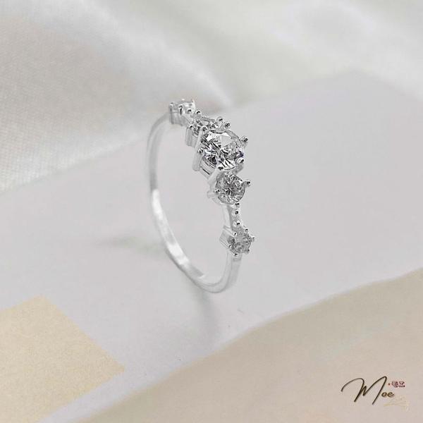 N17 - Nhẫn pha lê đá