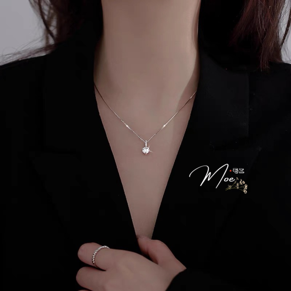 D50 - Dây chuyền mặt đá chủ