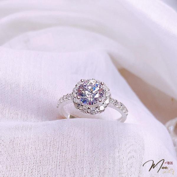 N105 - Nhẫn đài hoa đá chủ