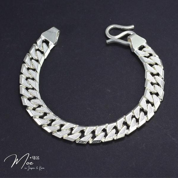 MT6 - Lắc tay nam họng xích lưỡi cưa vân đá cá tính (7c)