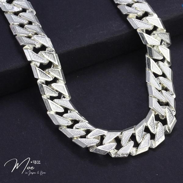 MT6 - Lắc tay nam họng xích lưỡi cưa vân đá cá tính (7c)