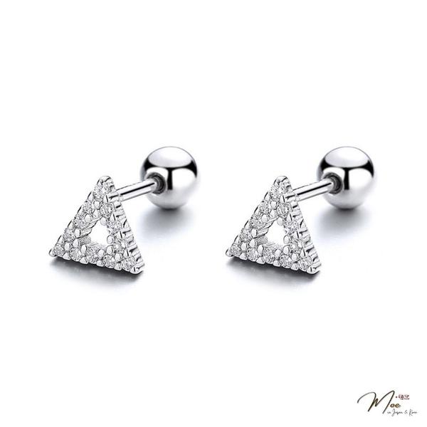 K226 - Khuyên tai tam giác rỗng unisex