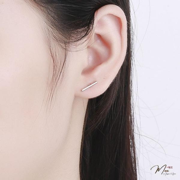 K225 - Khuyên tai trụ chốt bi cá tính