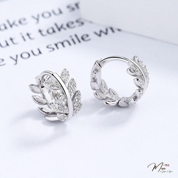 K214 - Khuyên tai bấm lá nguyệt quế