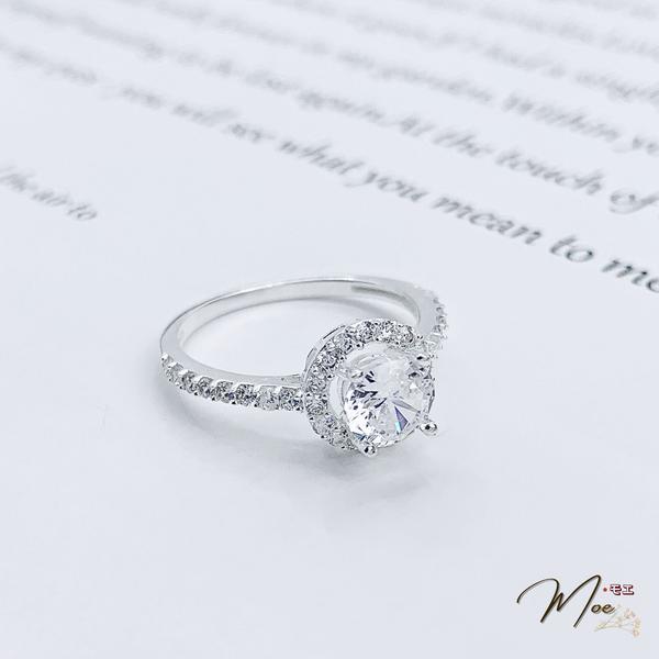 N36 - Nhẫn đá chủ tròn cầu hôn